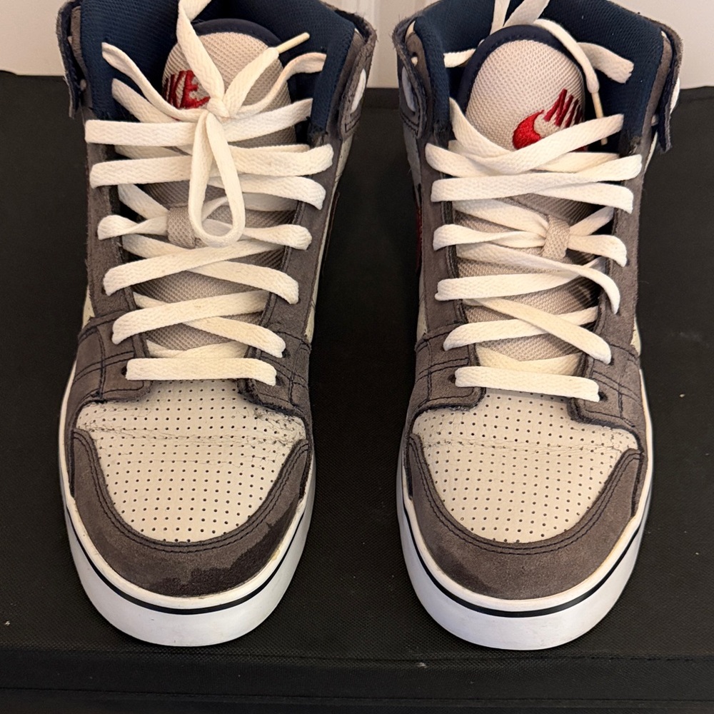 Nike High-Top Sneakers in Dark Gray and Cream